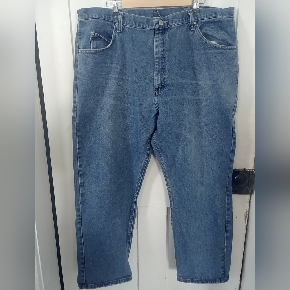 Wrangler Men's Medium Wash Denim Blue Jeans Size 42x30